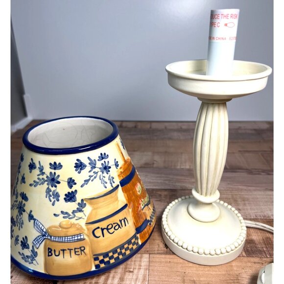 Yankee Candle Ceramic Country Lamp With Hand-Painted Shade Electric Cord Switch - Picture 5 of 7